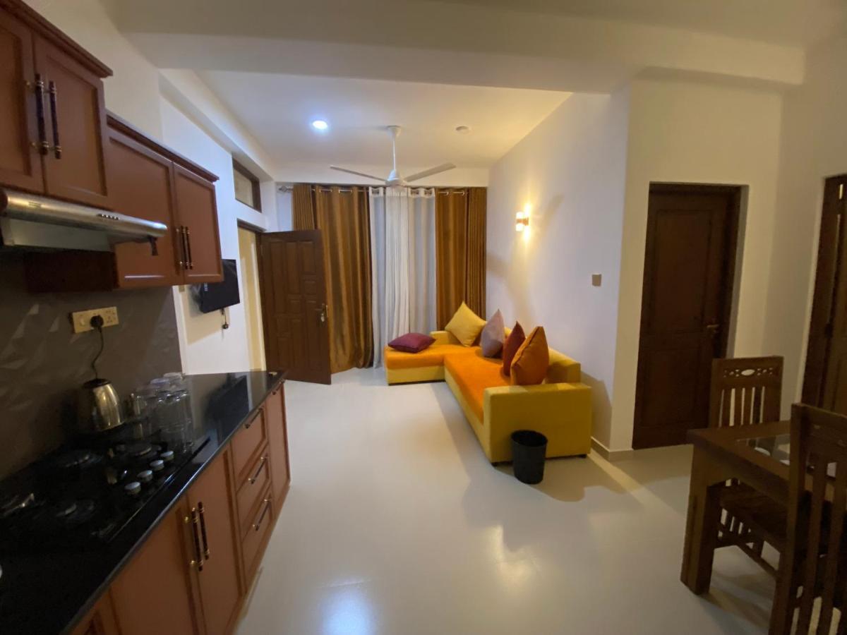 Aurelia Inn Kandy Exterior photo