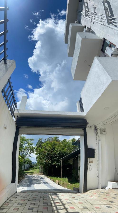 Aurelia Inn Kandy Exterior photo